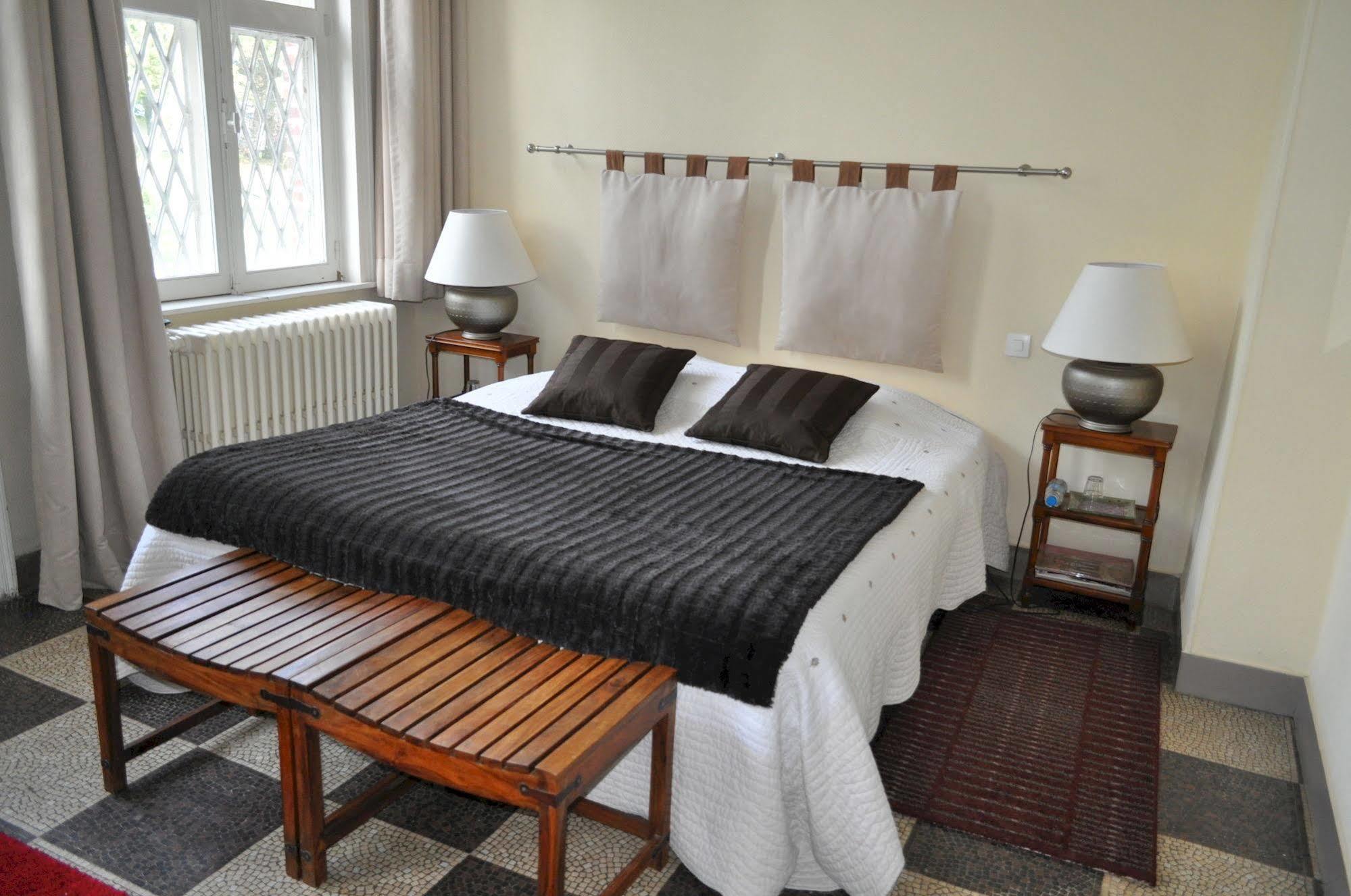 Le Chateau Des Ormes Bed and Breakfast Lambersart Exterior foto